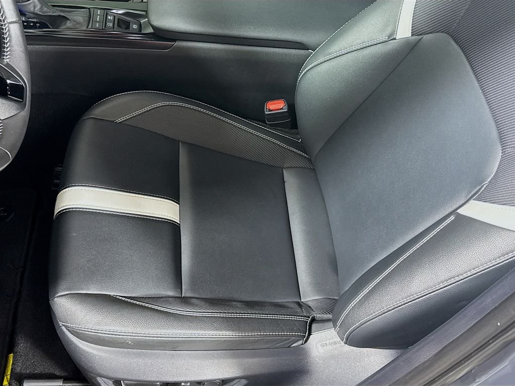 Used 2025 Underground Toyota SE image 17