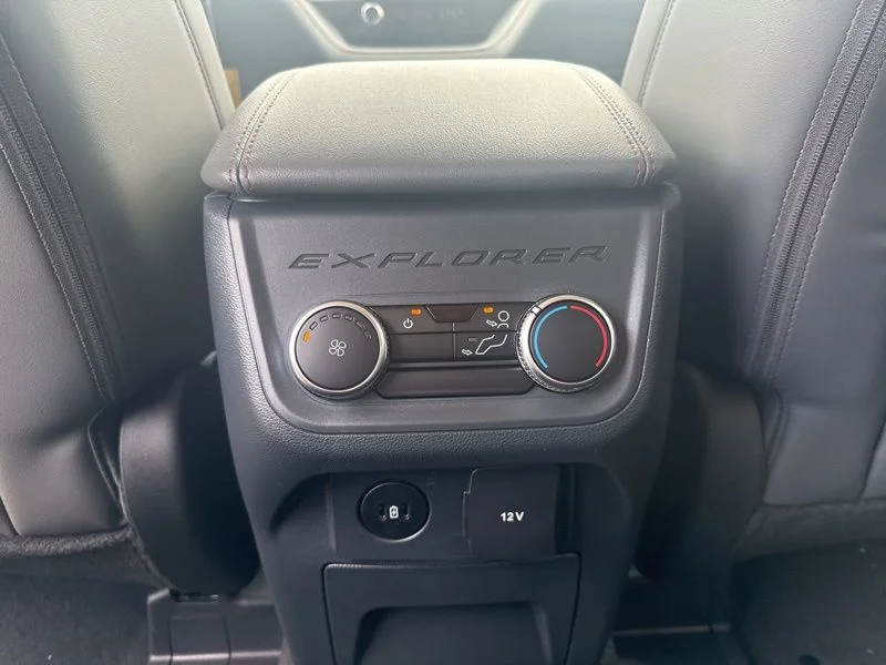 New 2026 Space White Metallic Ford Active image 24