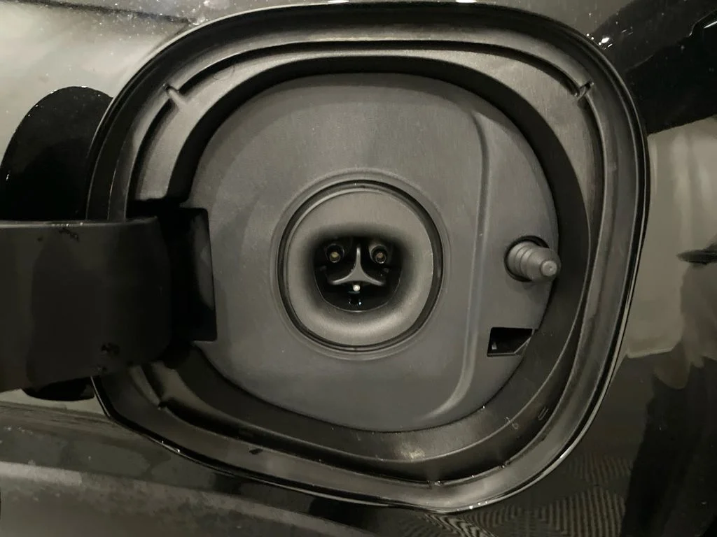2027 Chevrolet Bolt RS - Photo 29