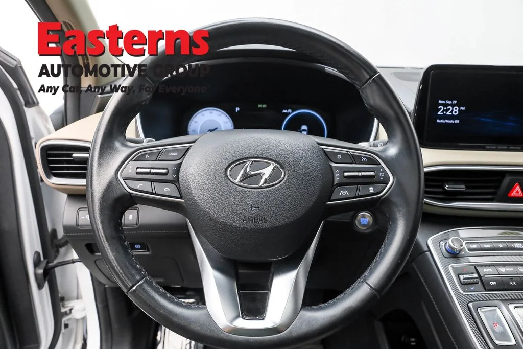 Used 2022 White Hyundai SEL image 10