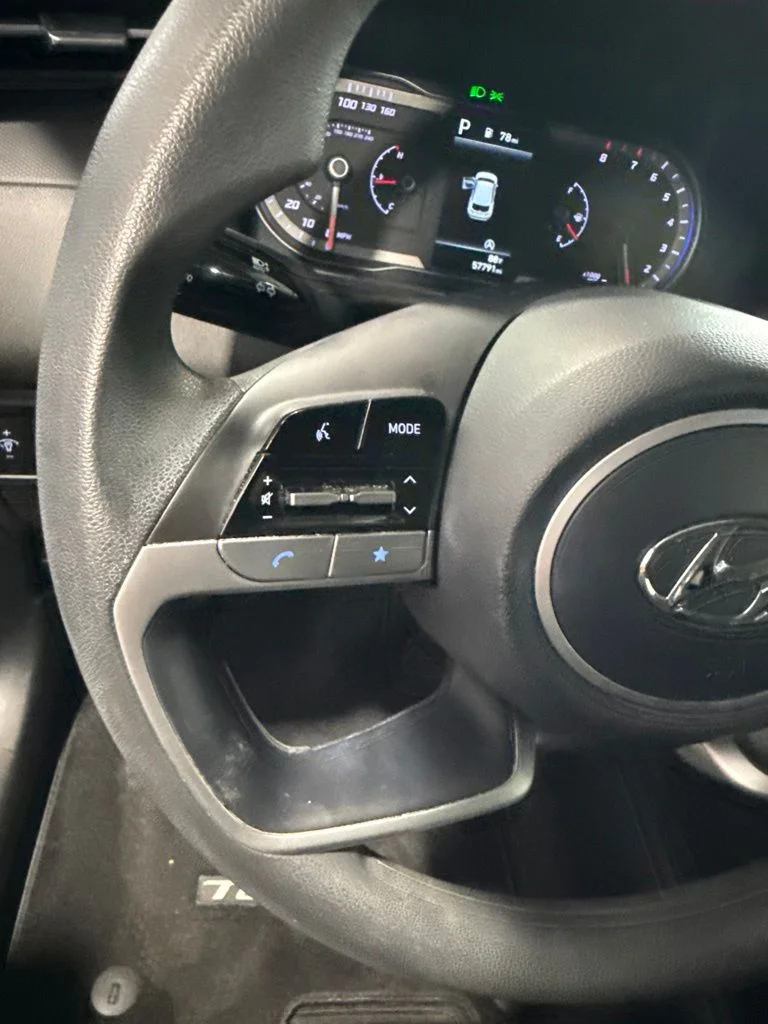 Used 2023 Silver Hyundai SE image 38