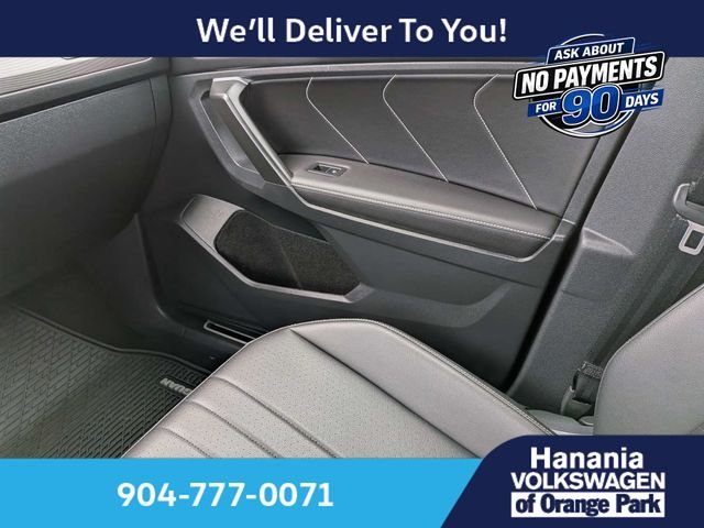 Used 2023 Gray Volkswagen 2.0T SE R-Line Black image 17