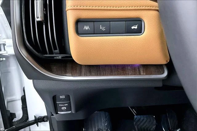 2025 Nissan Armada Platinum Reserve - Photo 39