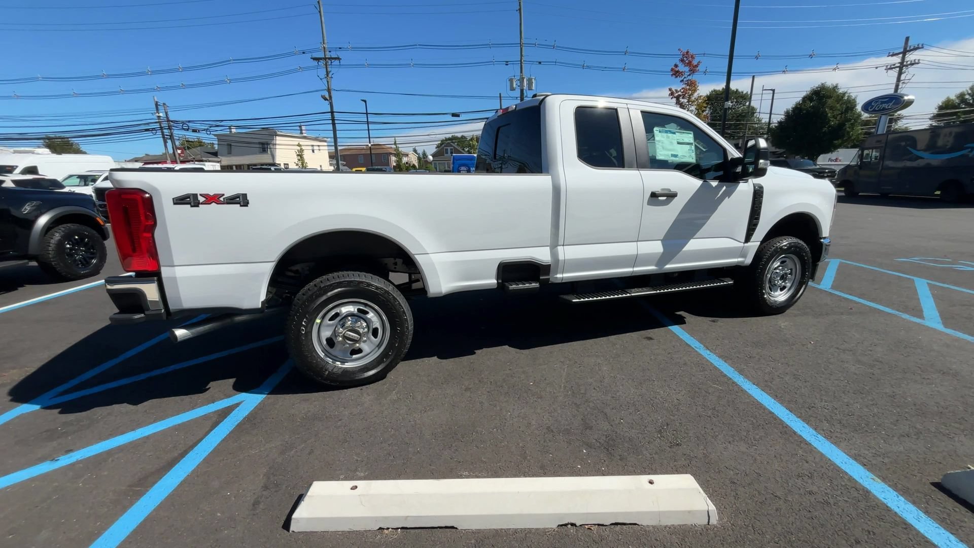 New 2027 Oxford White Ford F-350® XL image 9