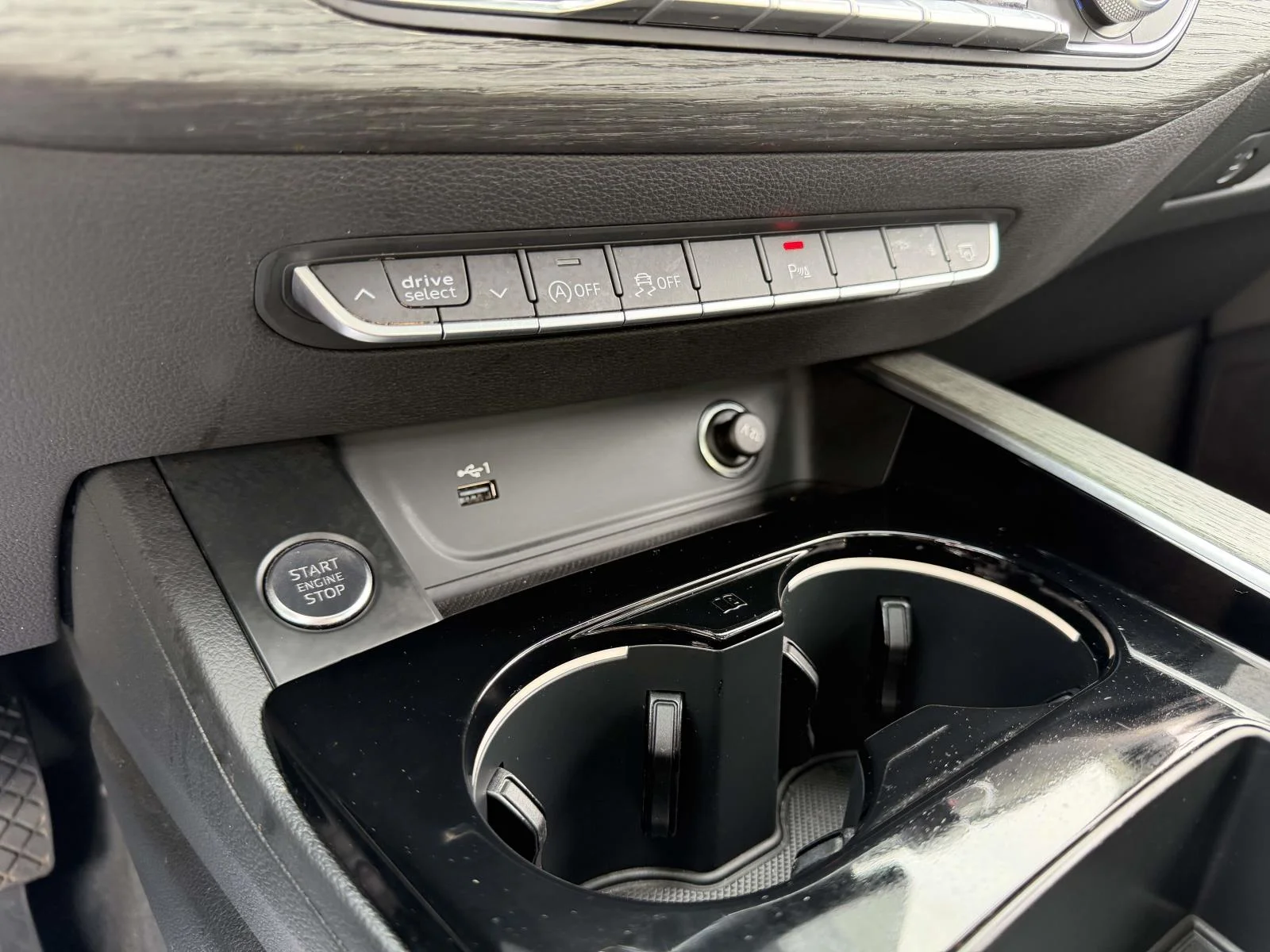 Used 2023 Black Audi 45 S line Premium image 30
