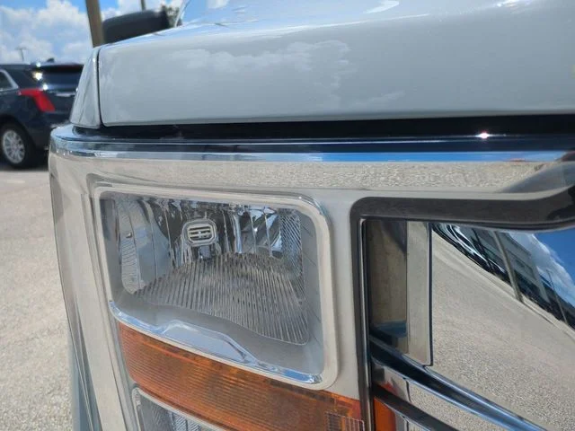 Certified Used 2023 Avalanche Ford XLT image 10