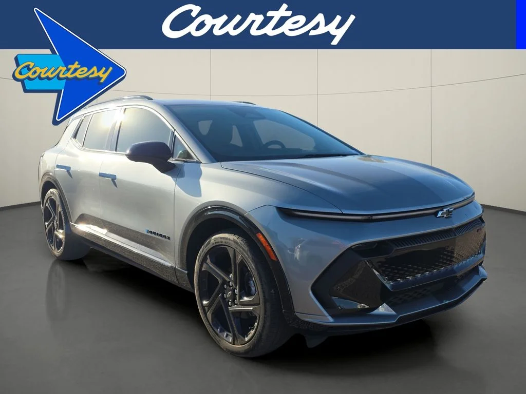 2024 Chevrolet Equinox EV 2RS FWD's photo