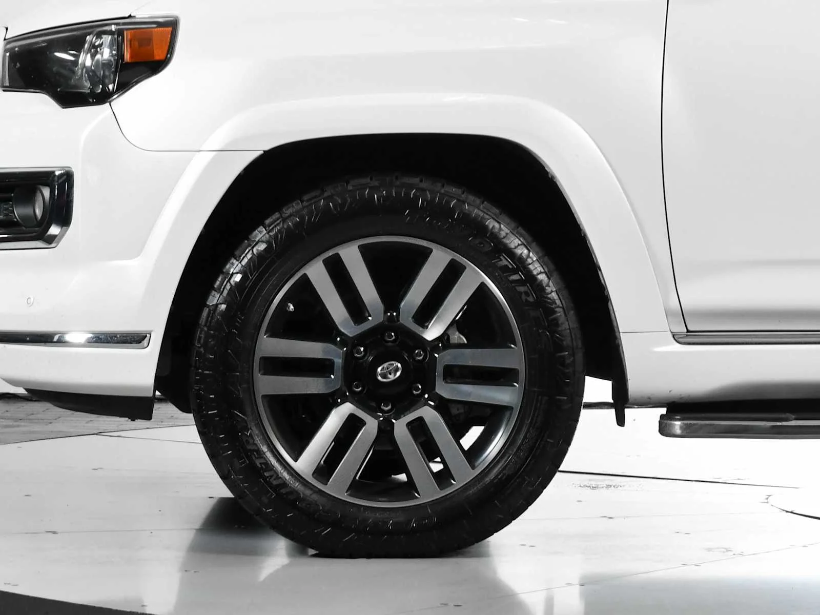 Used 2016 Blizzard Pearl Toyota Limited image 11