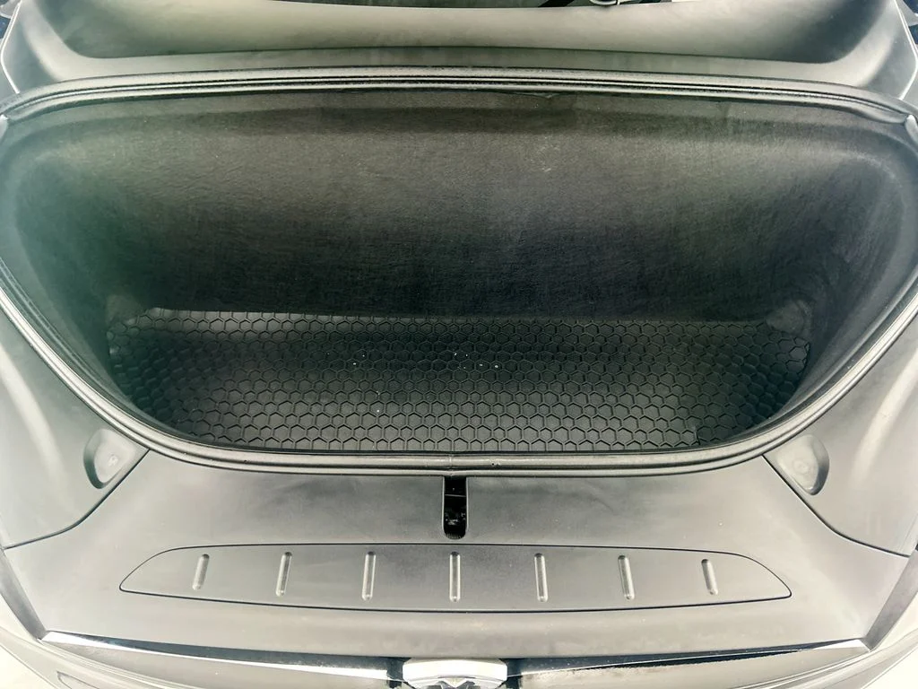 Used 2018 Black Tesla P100D image 28