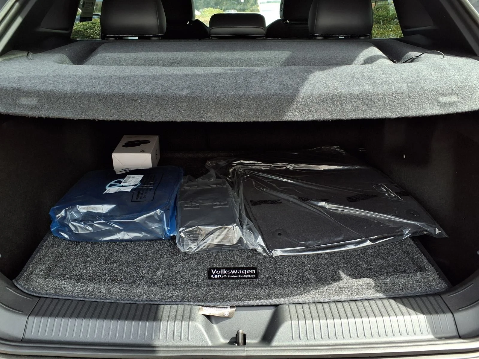 New 2026 Pure Gray Volkswagen Pro image 7