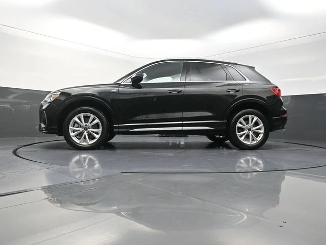 Used 2025  Audi Premium image 34