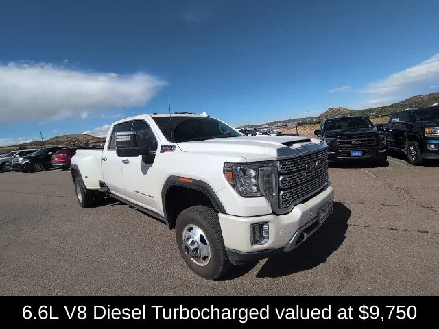 Used 2022 White GMC Denali image 3