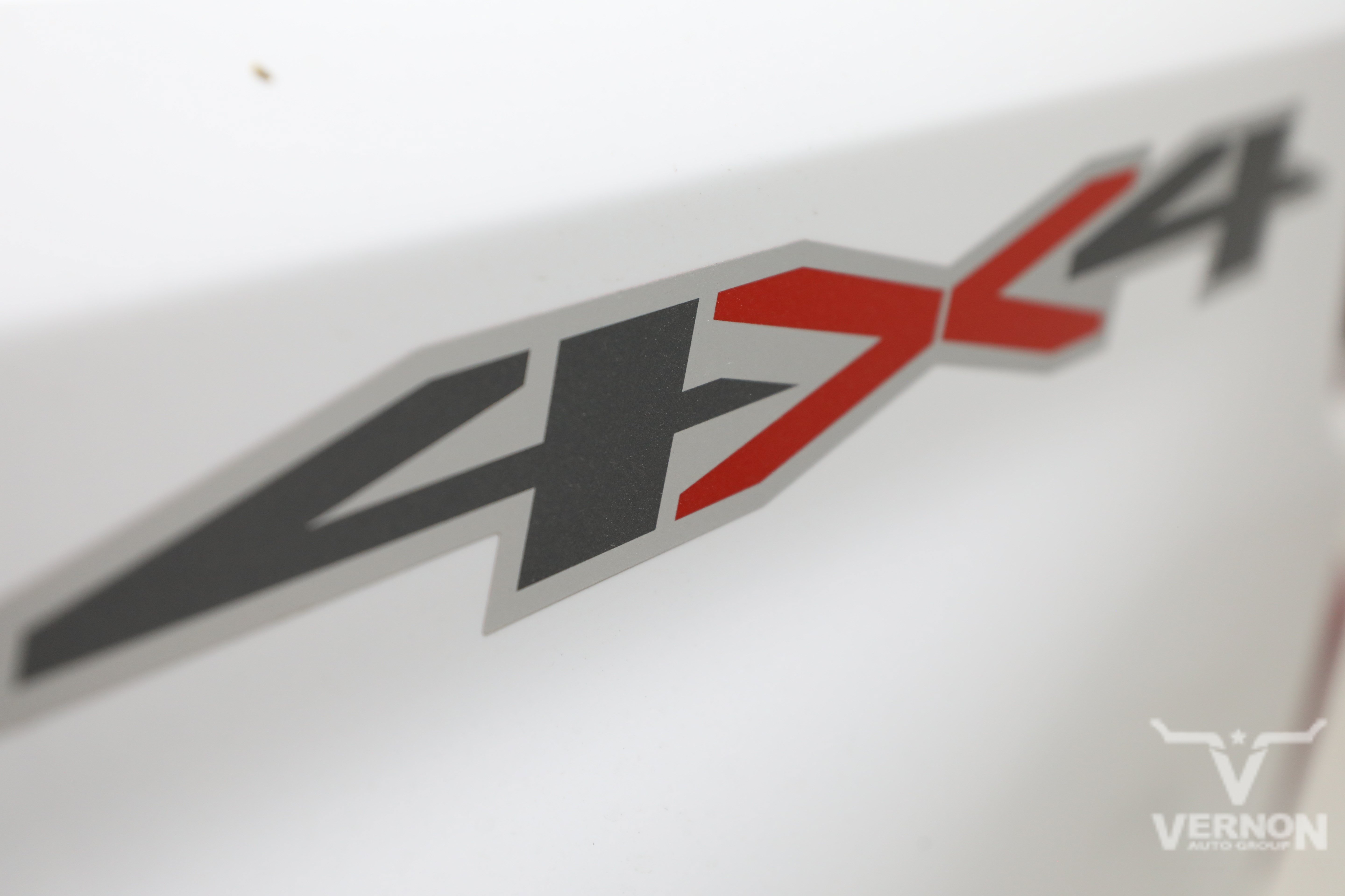 New 2026 Summit White Chevrolet N image 35