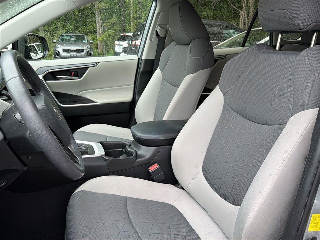 Used 2021 Silver Sky Metallic Toyota XLE image 14