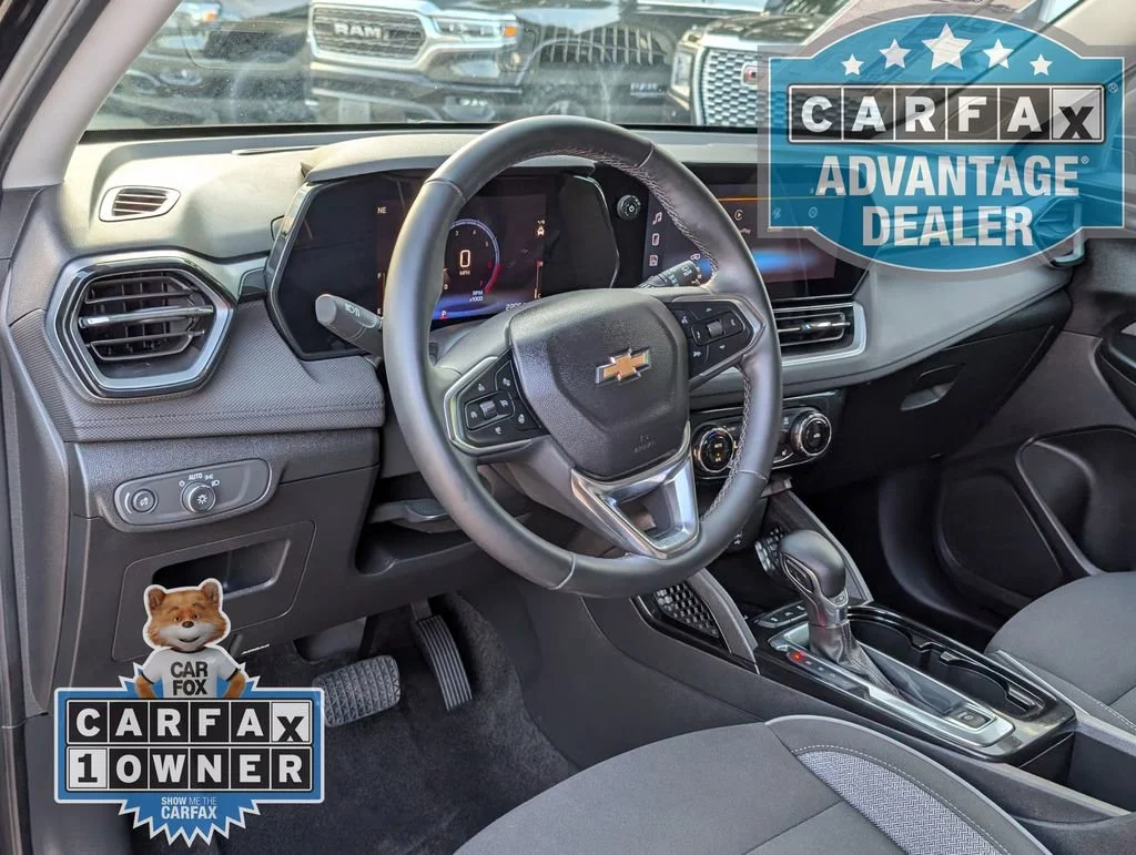 Certified Used 2024 Mosaic Black Metallic Chevrolet LT image 5