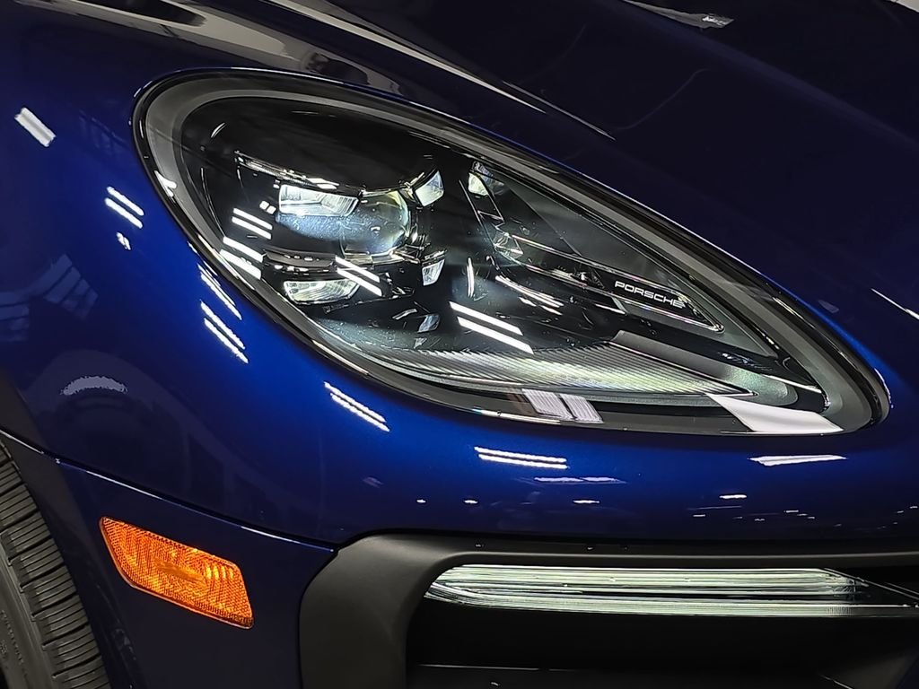 New 2026 Gentian Blue Metallic Porsche  image 12