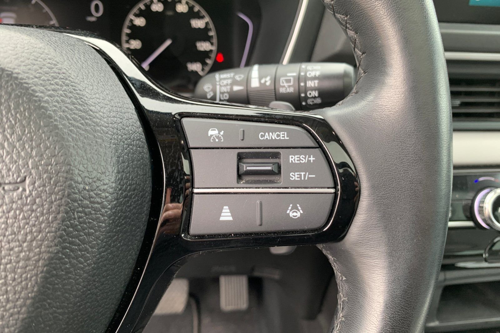 Certified Used 2023 Silver Honda Touring image 31