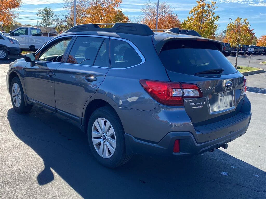 Used 2018 Magnetite Gray Metallic Subaru Premium image 8