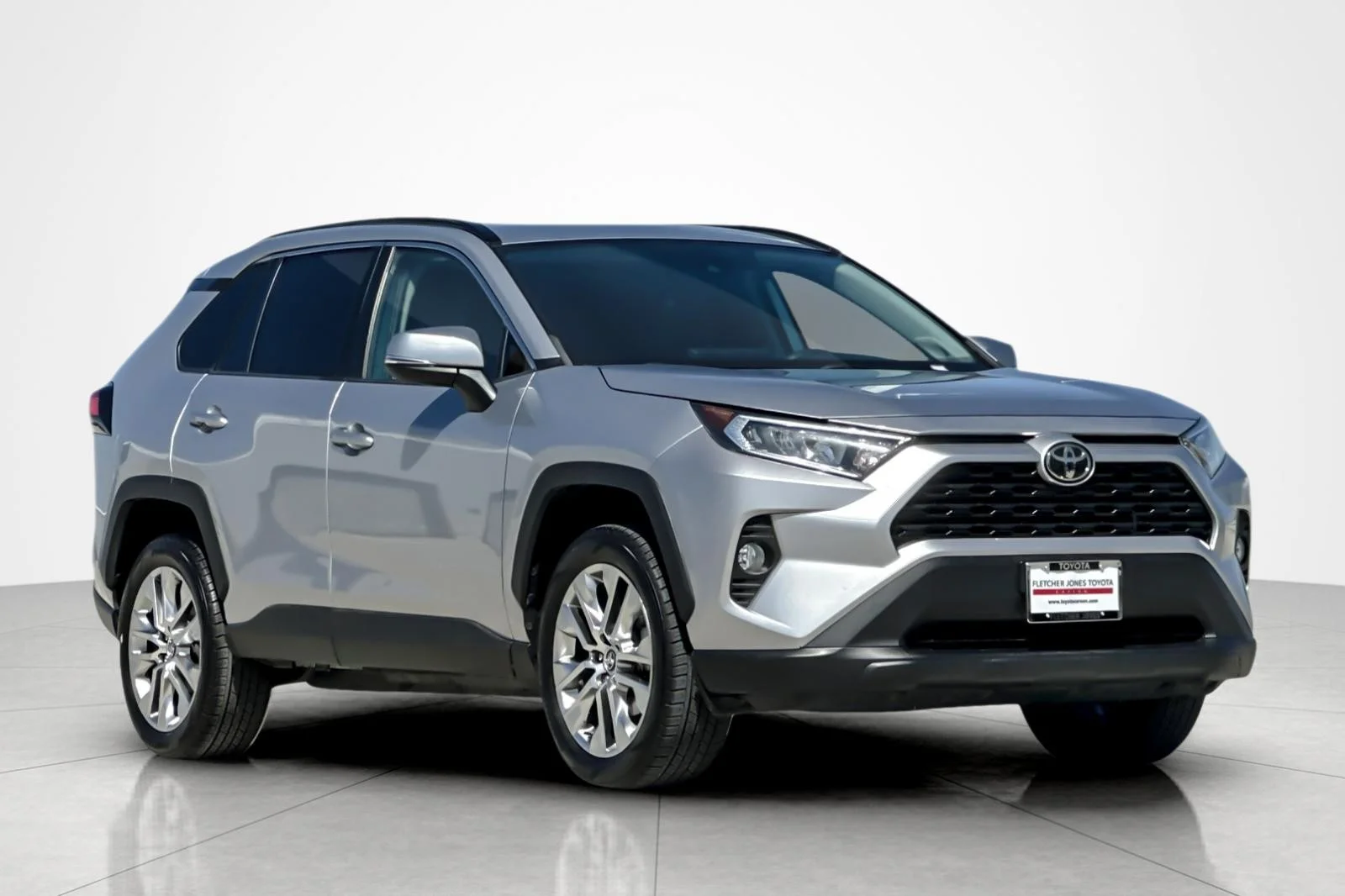 Certified Used 2021 Silver Sky Metallic Toyota XLE Premium image 7