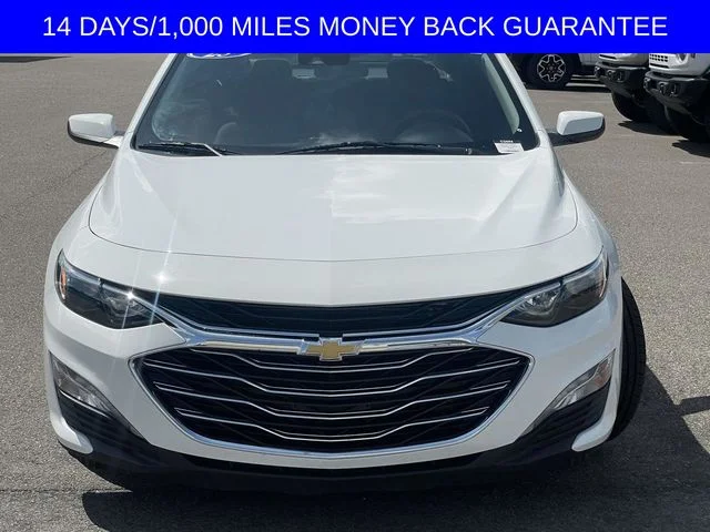 Certified Used 2025 Summit White Chevrolet LT image 8
