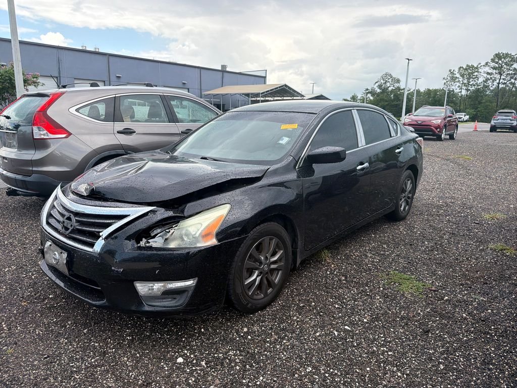 Used 2015 Black Nissan 2.5 S image 1