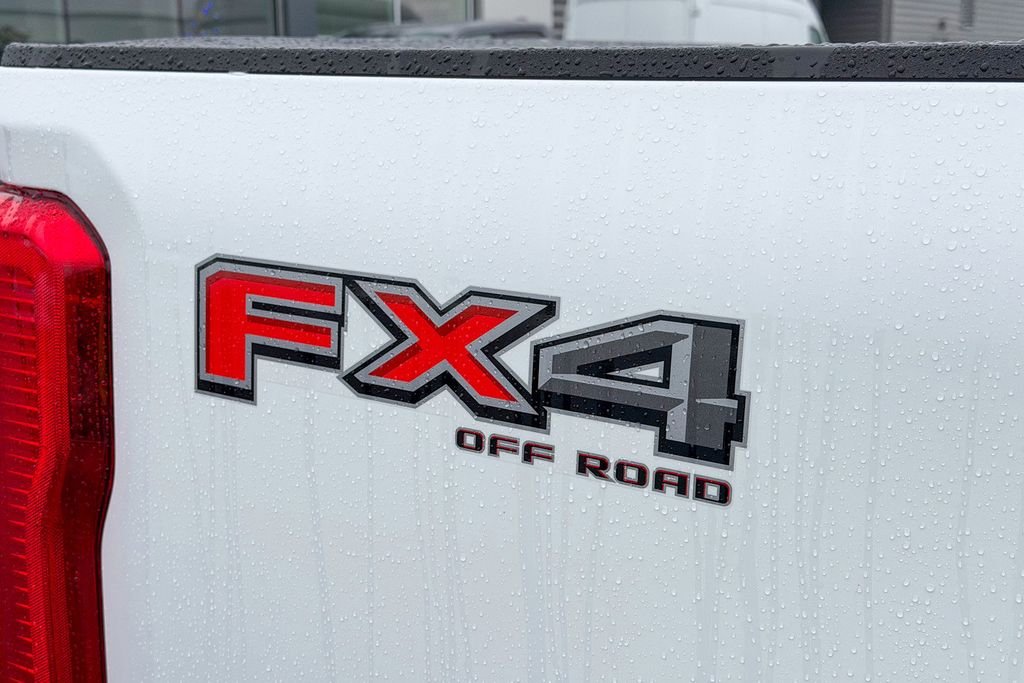 New 2026 Oxford White Ford F-250® XLT image 9