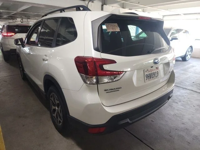 Used 2023 White Subaru Premium image 3