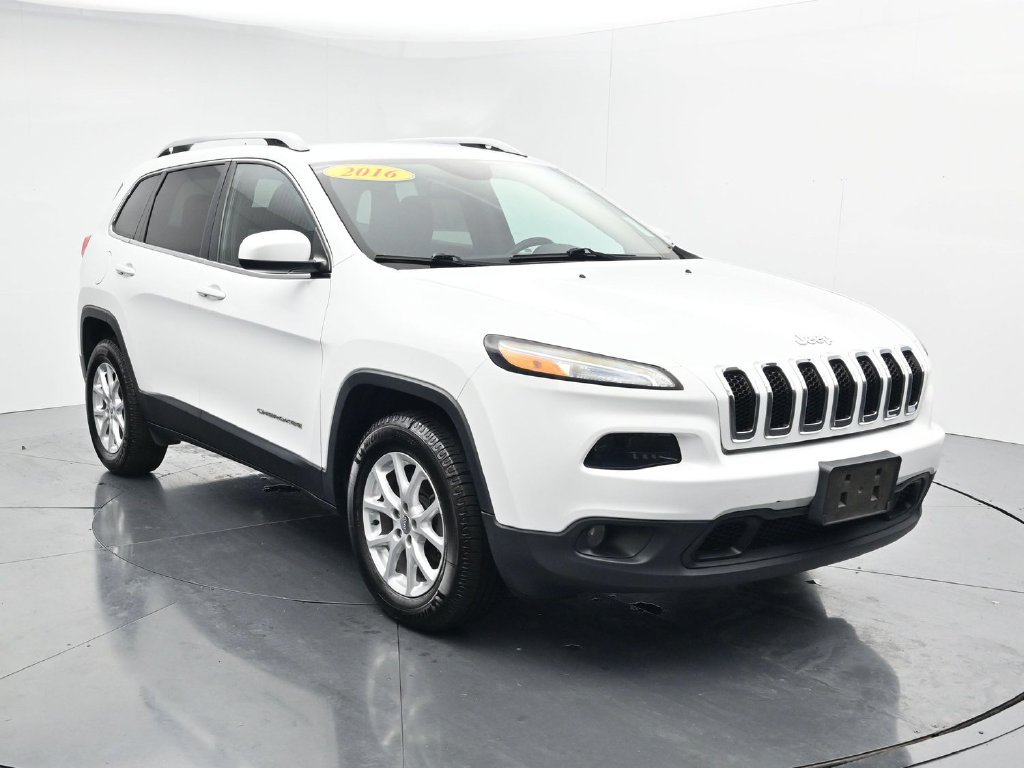 Used 2016 Jeep Cherokee Latitude with VIN 1C4PJMCB7GW311299 for sale in Johnson City, TN