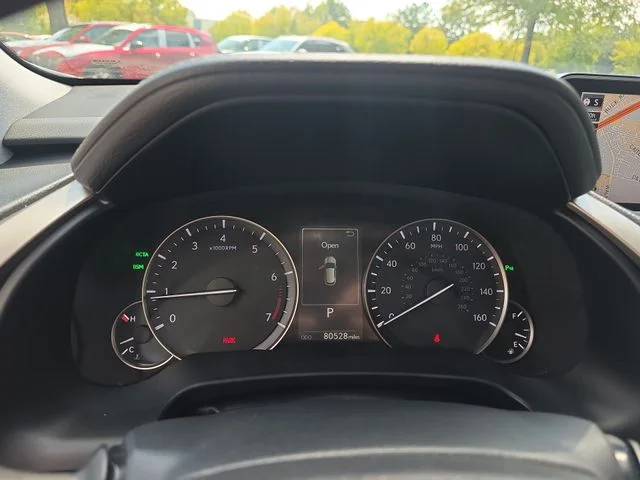 Used 2017  Lexus 350 image 15