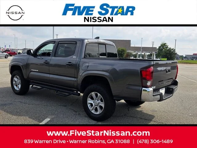 Used 2020 Gray Toyota SR5 image 10