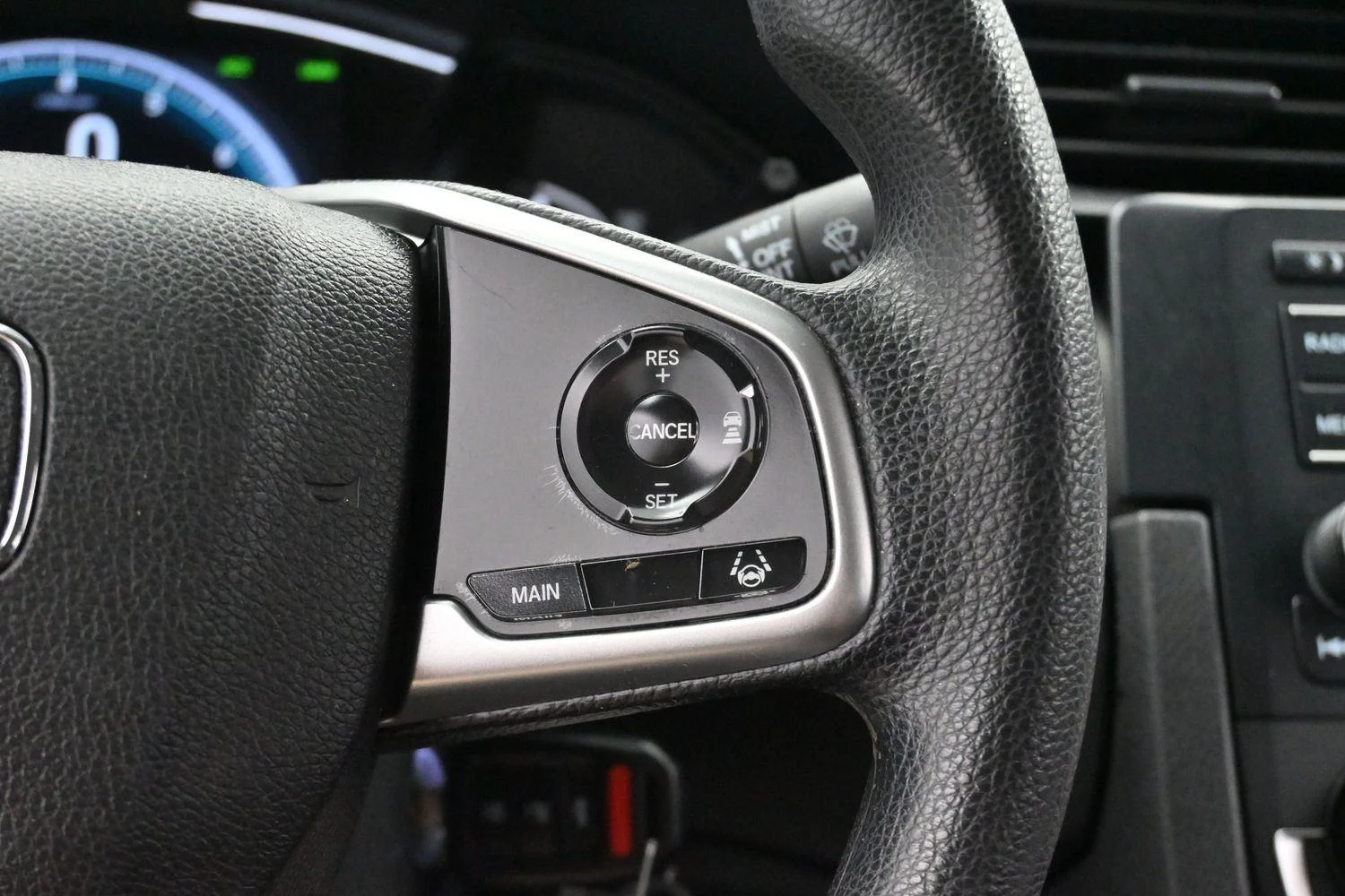 Used 2020 Platinum White Pearl Honda LX image 15