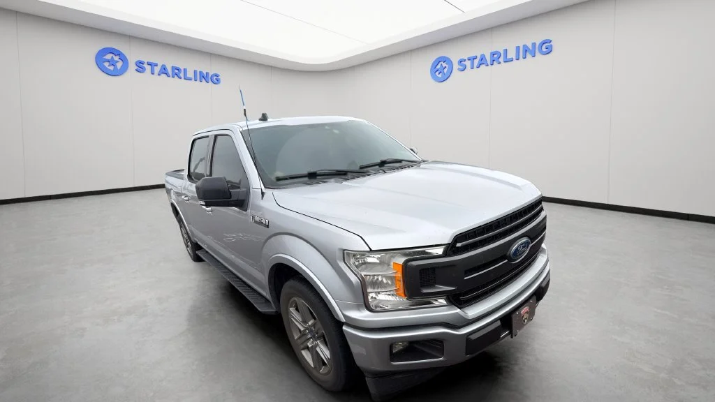 Used 2020  Ford XL image 4
