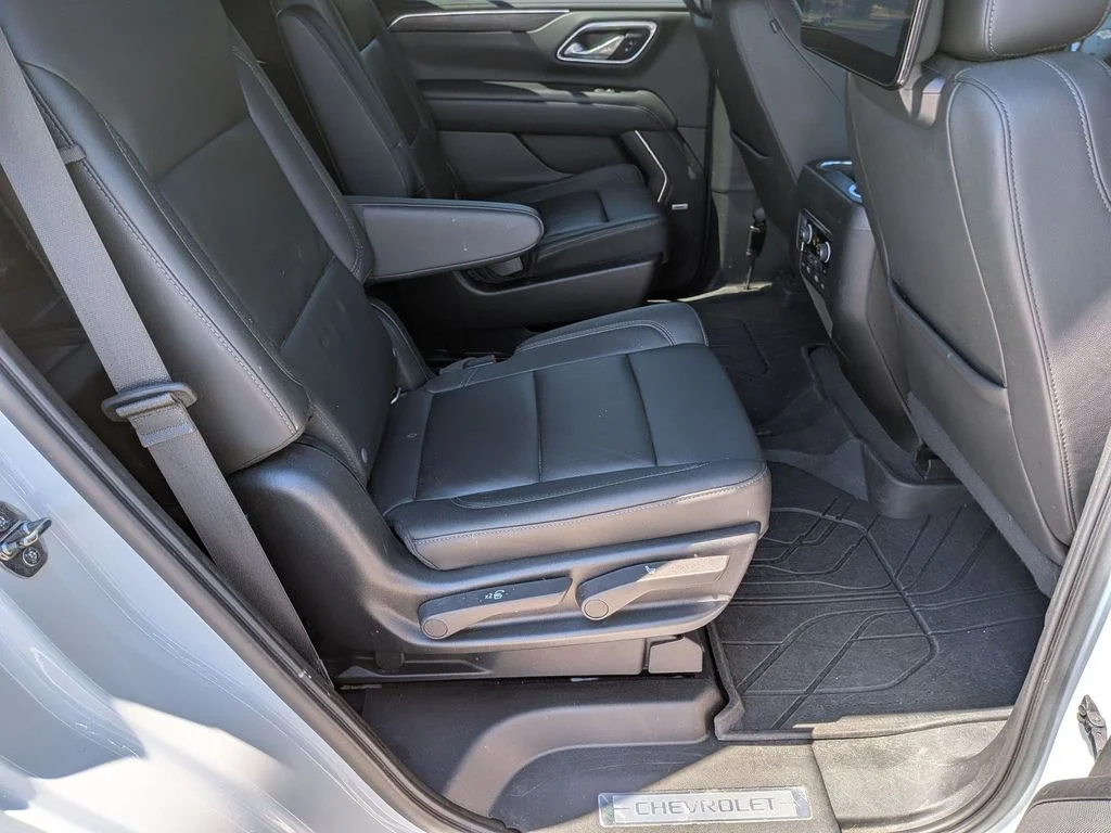Used 2022 White Chevrolet LT image 32