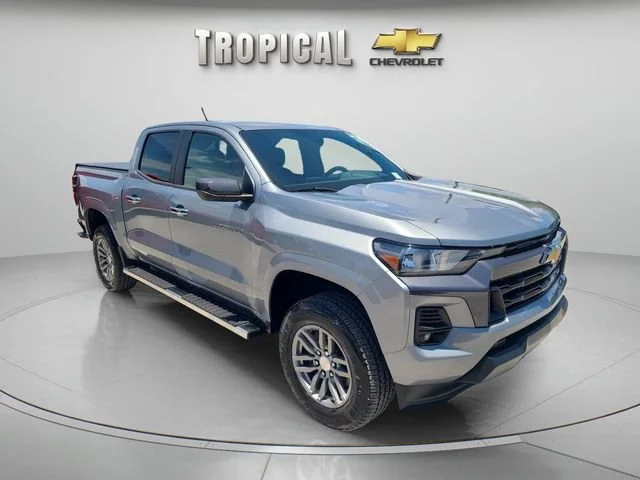Used 2023 Sterling Gray Metallic Chevrolet LT image 7