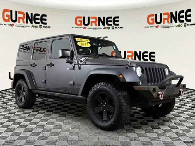 Used 2017 Silver Jeep  image 2