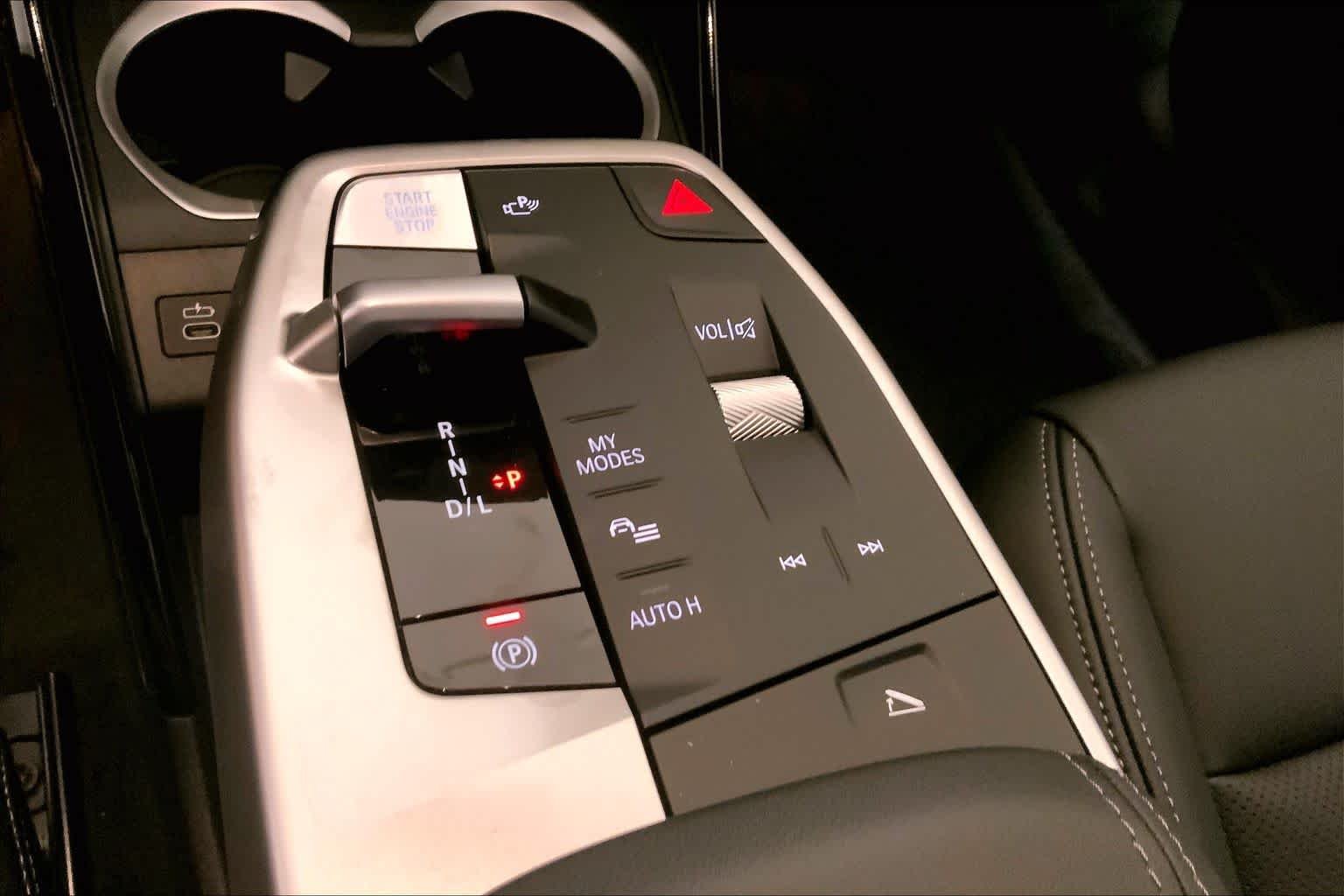 New 2026 Dune Grey Metallic BMW xDrive28i image 20