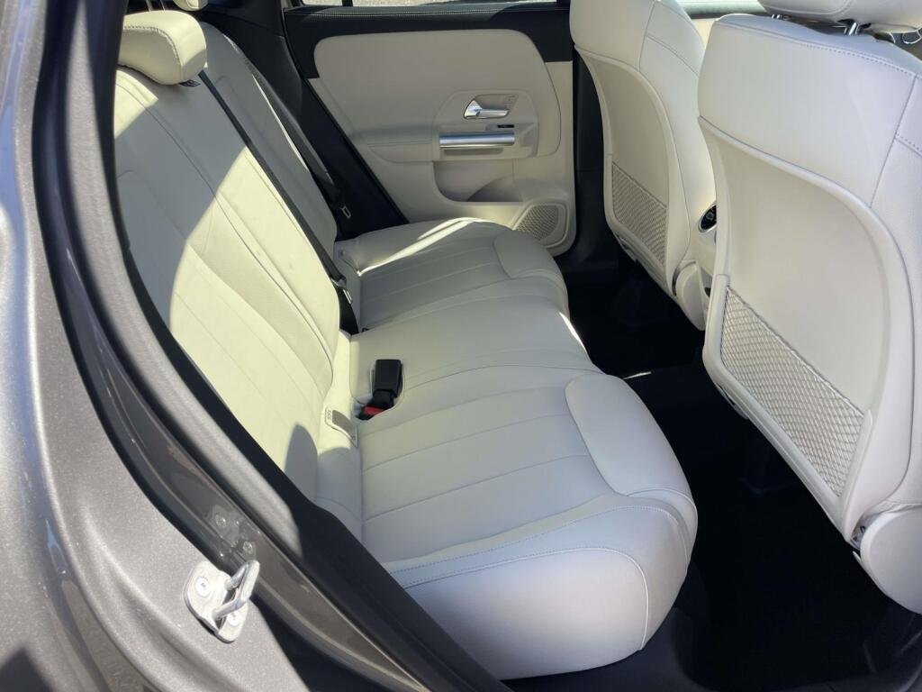 New 2026 Mountain Grey Metallic Mercedes-Benz GLA 250 image 17