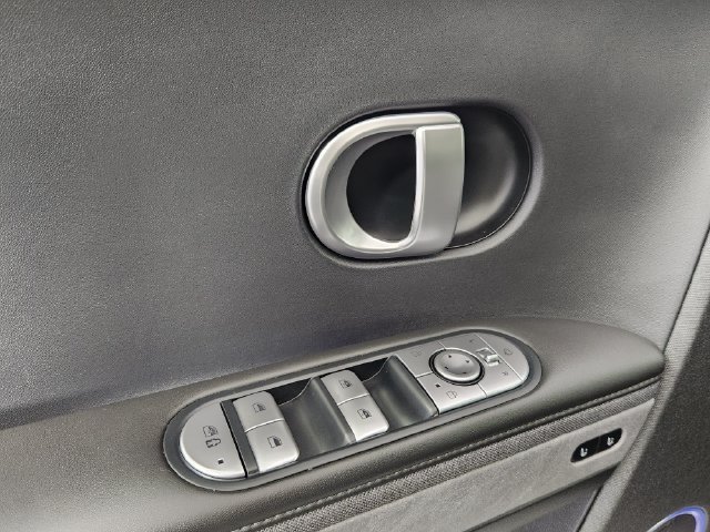 2024 Hyundai IONIQ 5 Limited - Photo 10