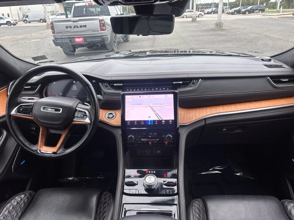 Used 2021 Black Jeep Summit image 28