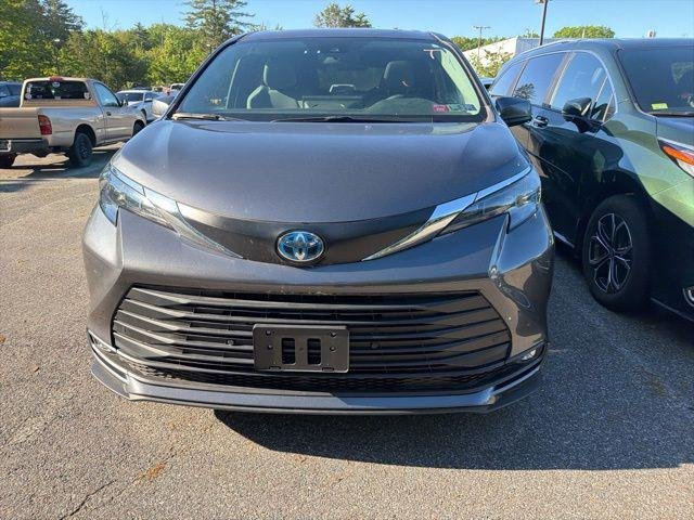 Certified Used 2025 MAGNETIC GRAY MET. Toyota  image 2