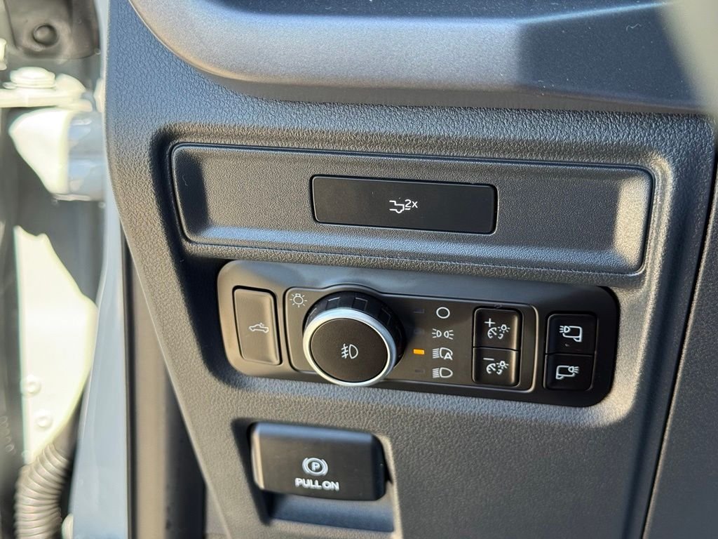 New 2026 Avalanche Ford XLT image 15
