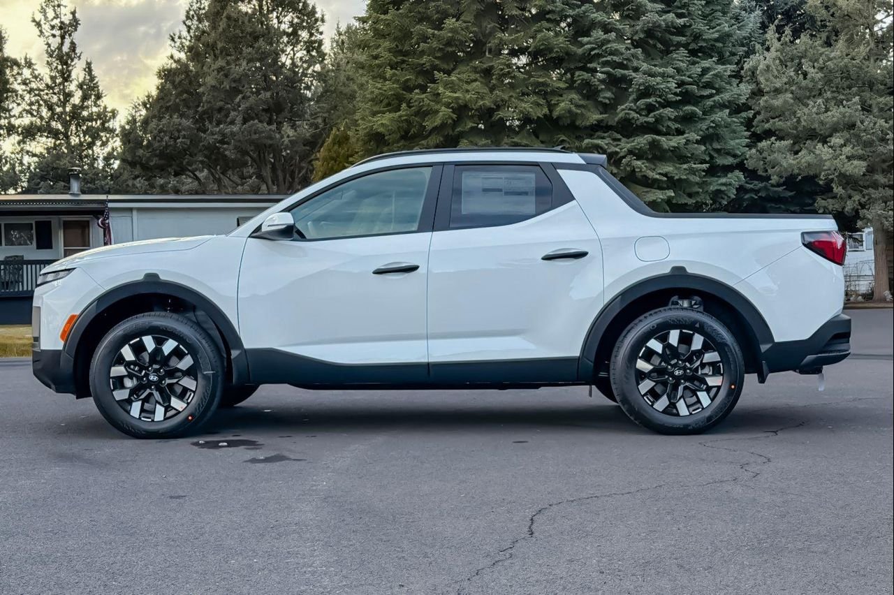 New 2026 White Hyundai SEL AWD image 7