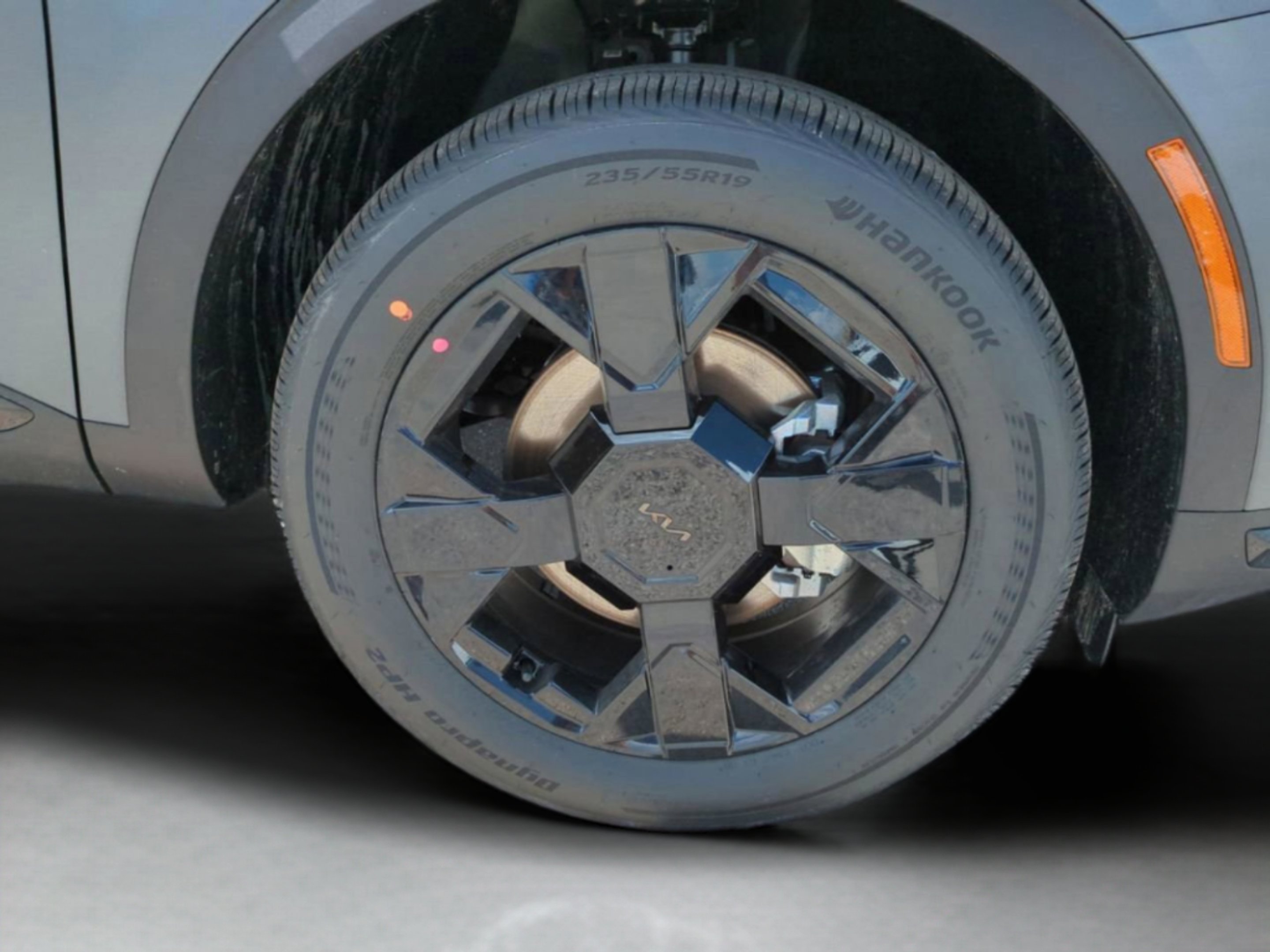 New 2026 Shadow Matte Gray Kia X-Line image 12