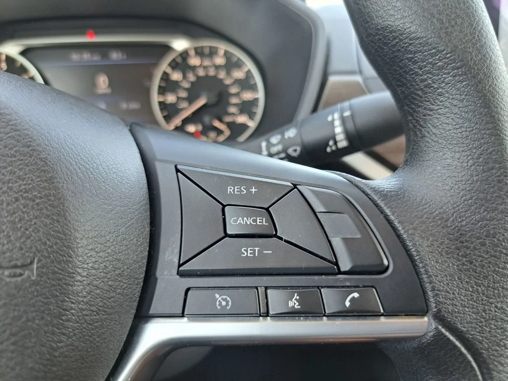 2025 Nissan Altima SV - Photo 13