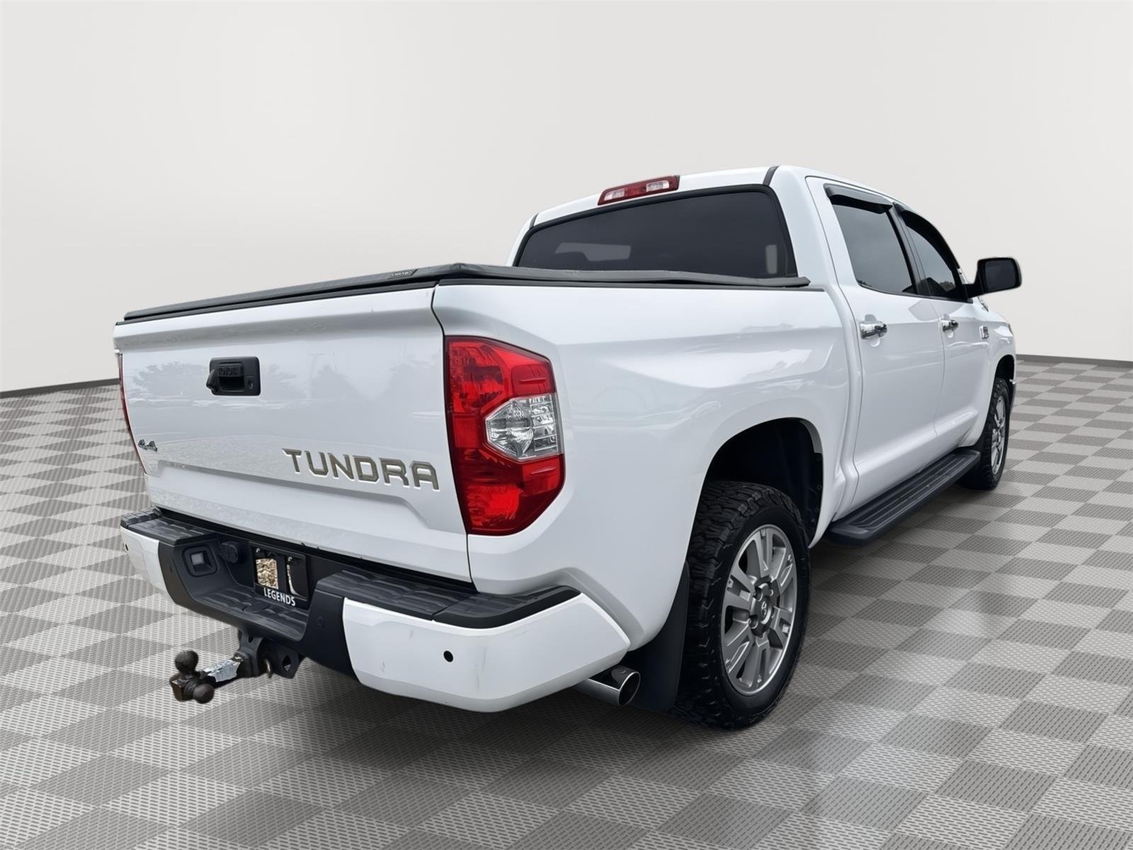 Used 2015 Super White Toyota Platinum image 14