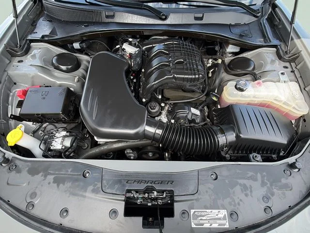 Used 2023 Gray Dodge SXT image 27