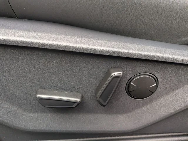 New 2026 Agate Black Metallic Ford MAX Active image 10