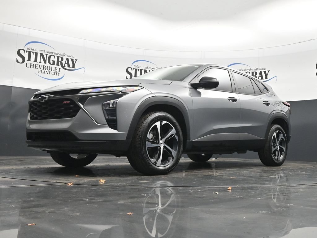 2025 Chevrolet Trax RS - Photo 28