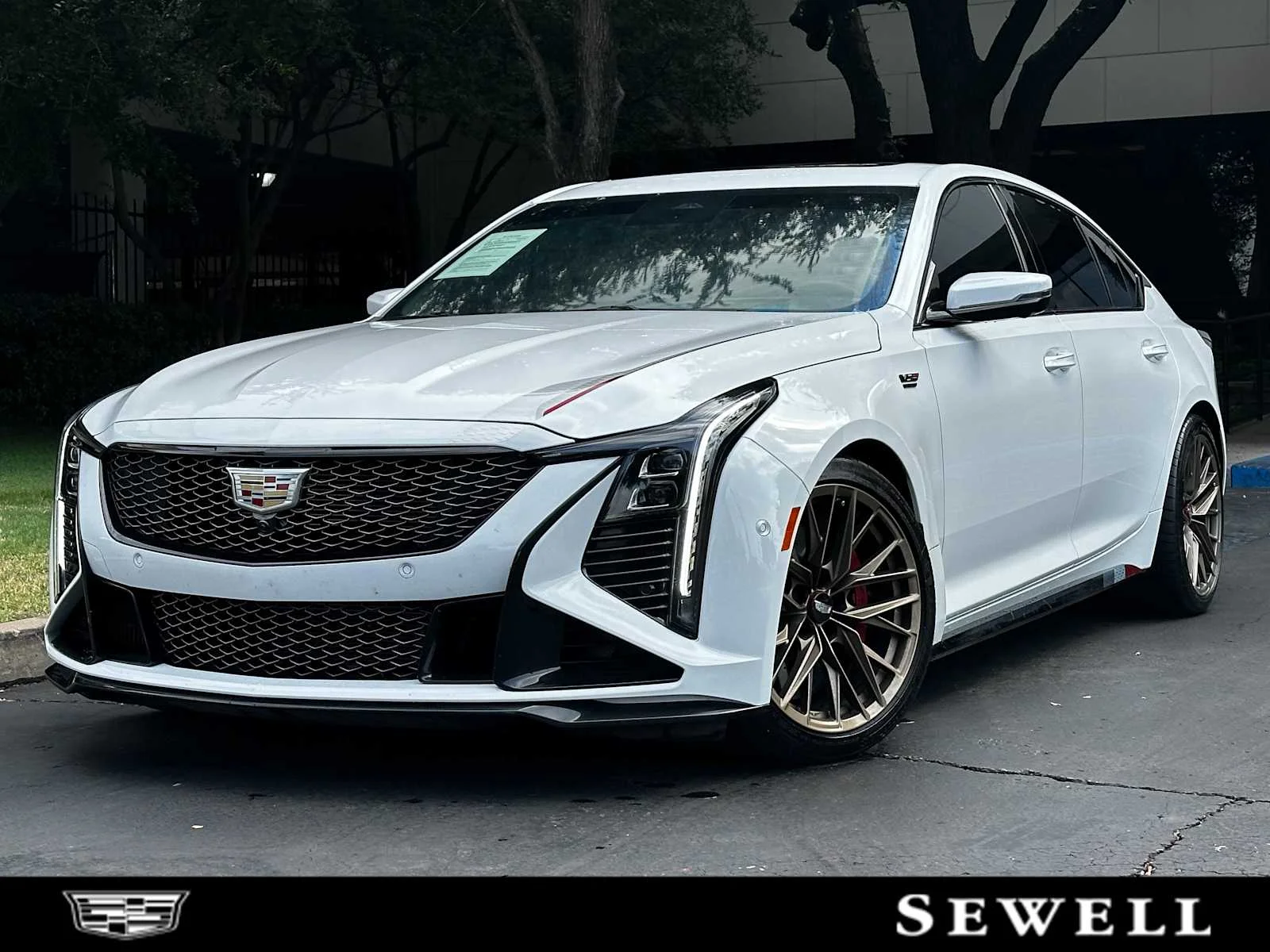 Certified Used 2025 Summit White Cadillac V-Series Blackwing image 1
