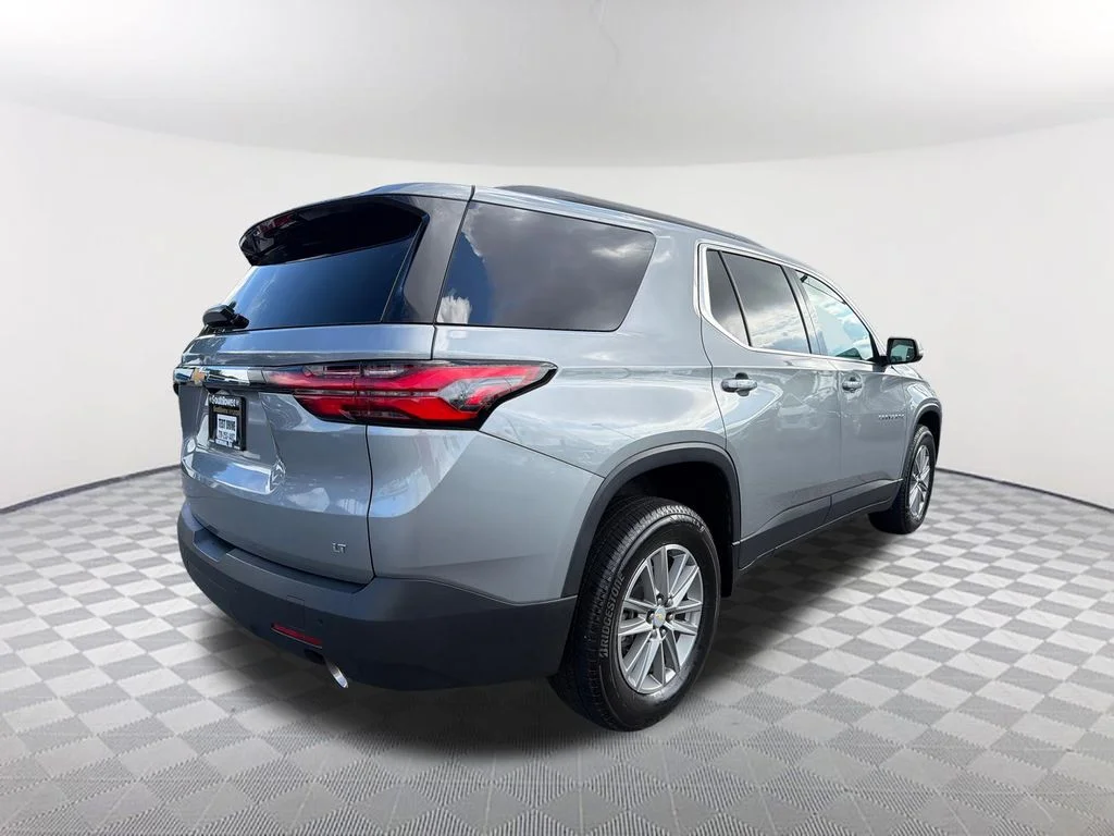 Used 2023 Gray Chevrolet LT image 5